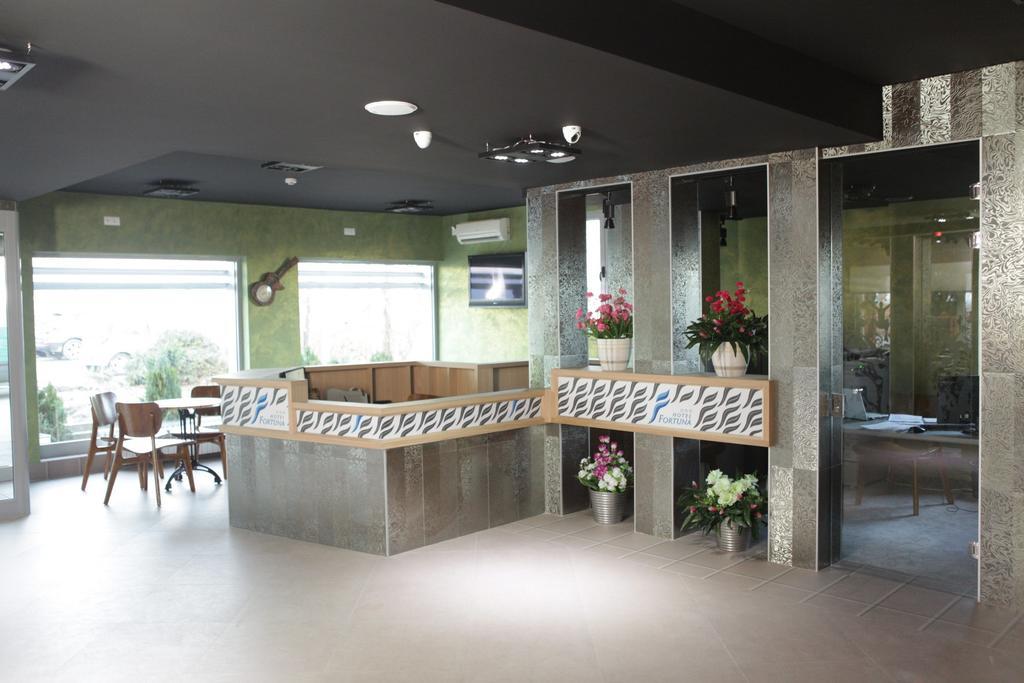 Garni Hotel Fortuna Belgrád Kültér fotó
