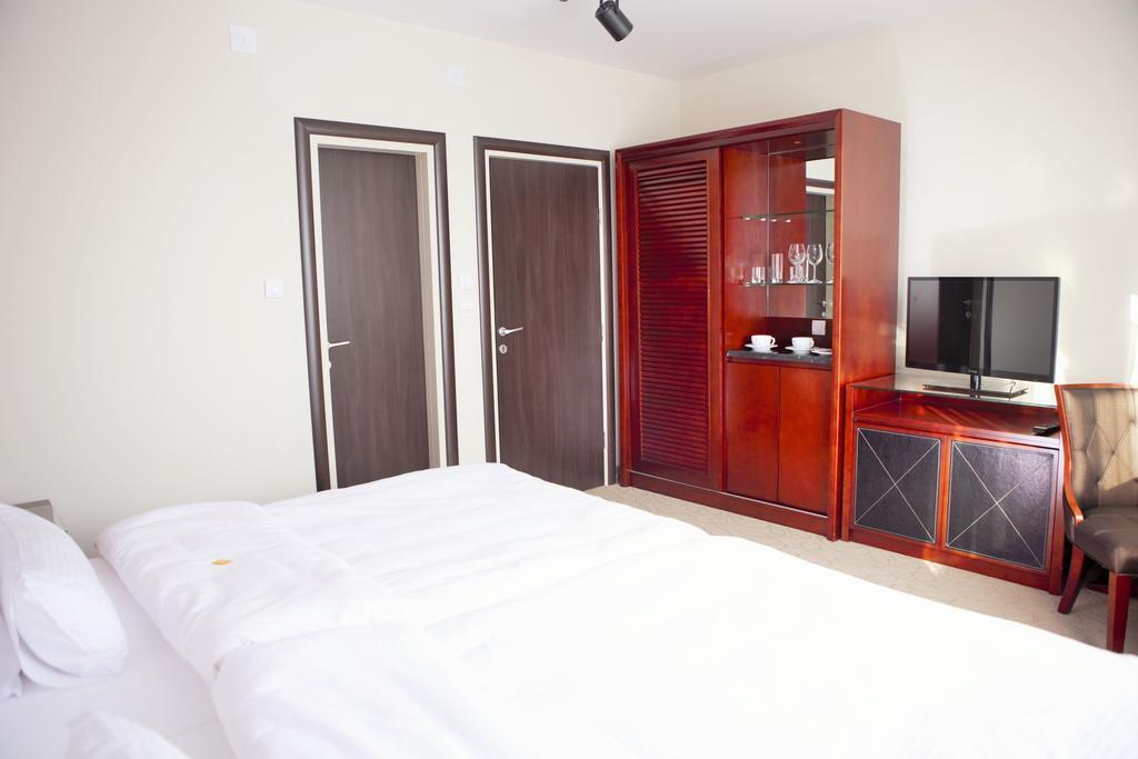 Garni Hotel Fortuna Belgrád Szoba fotó