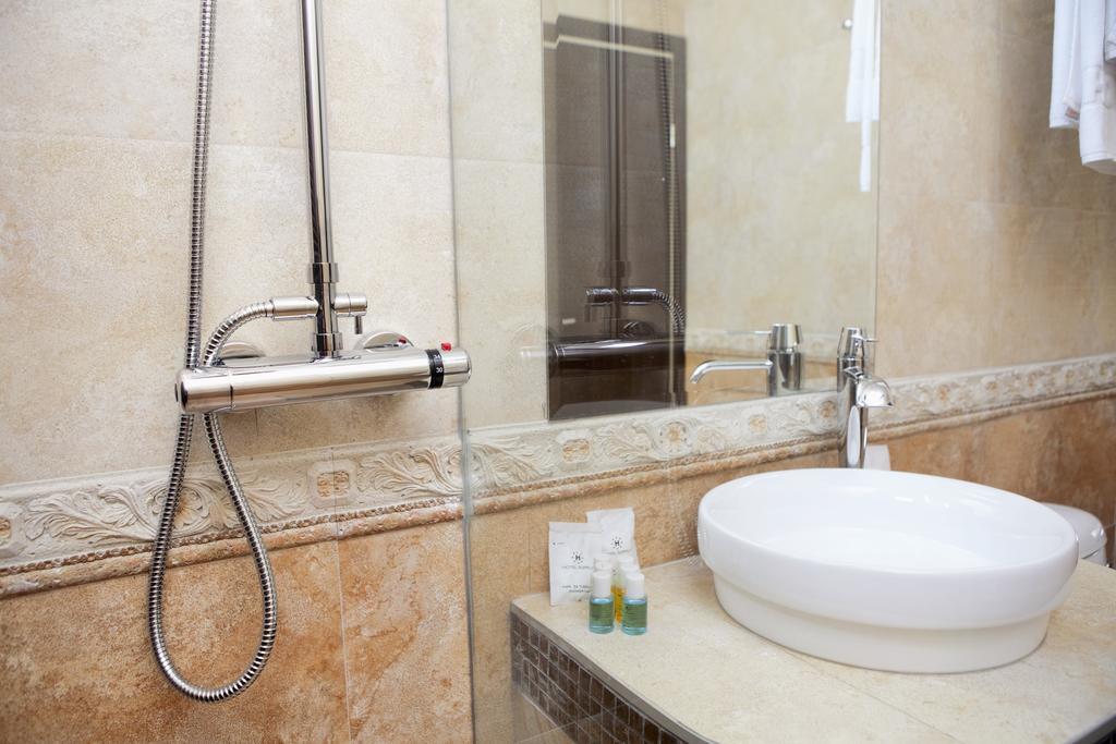 Garni Hotel Fortuna Belgrád Szoba fotó