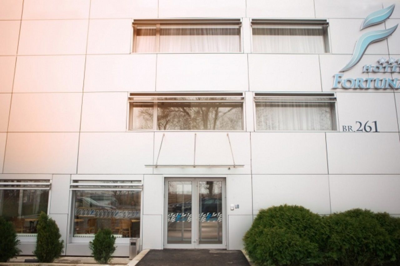 Garni Hotel Fortuna Belgrád Kültér fotó