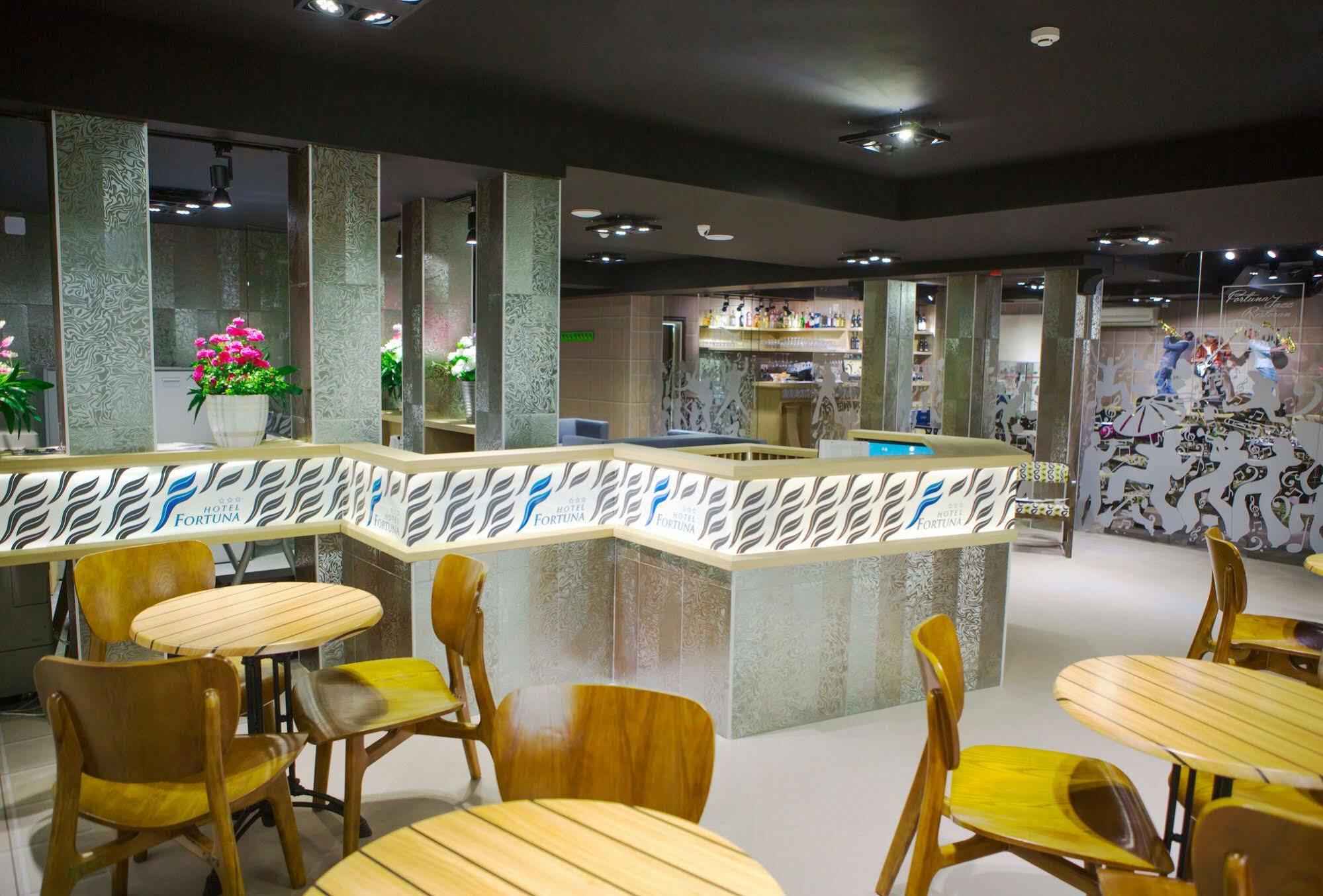 Garni Hotel Fortuna Belgrád Kültér fotó