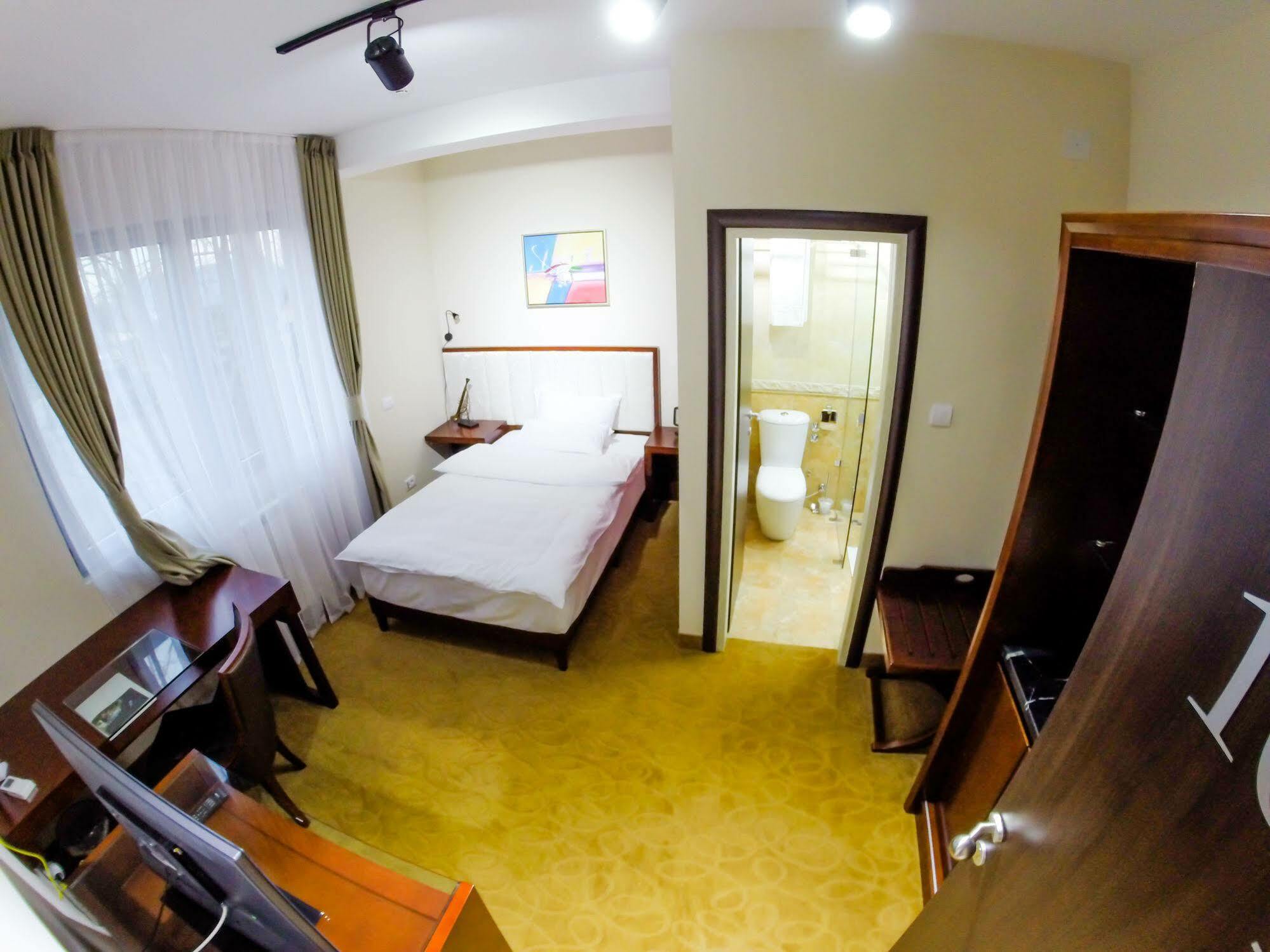 Garni Hotel Fortuna Belgrád Kültér fotó